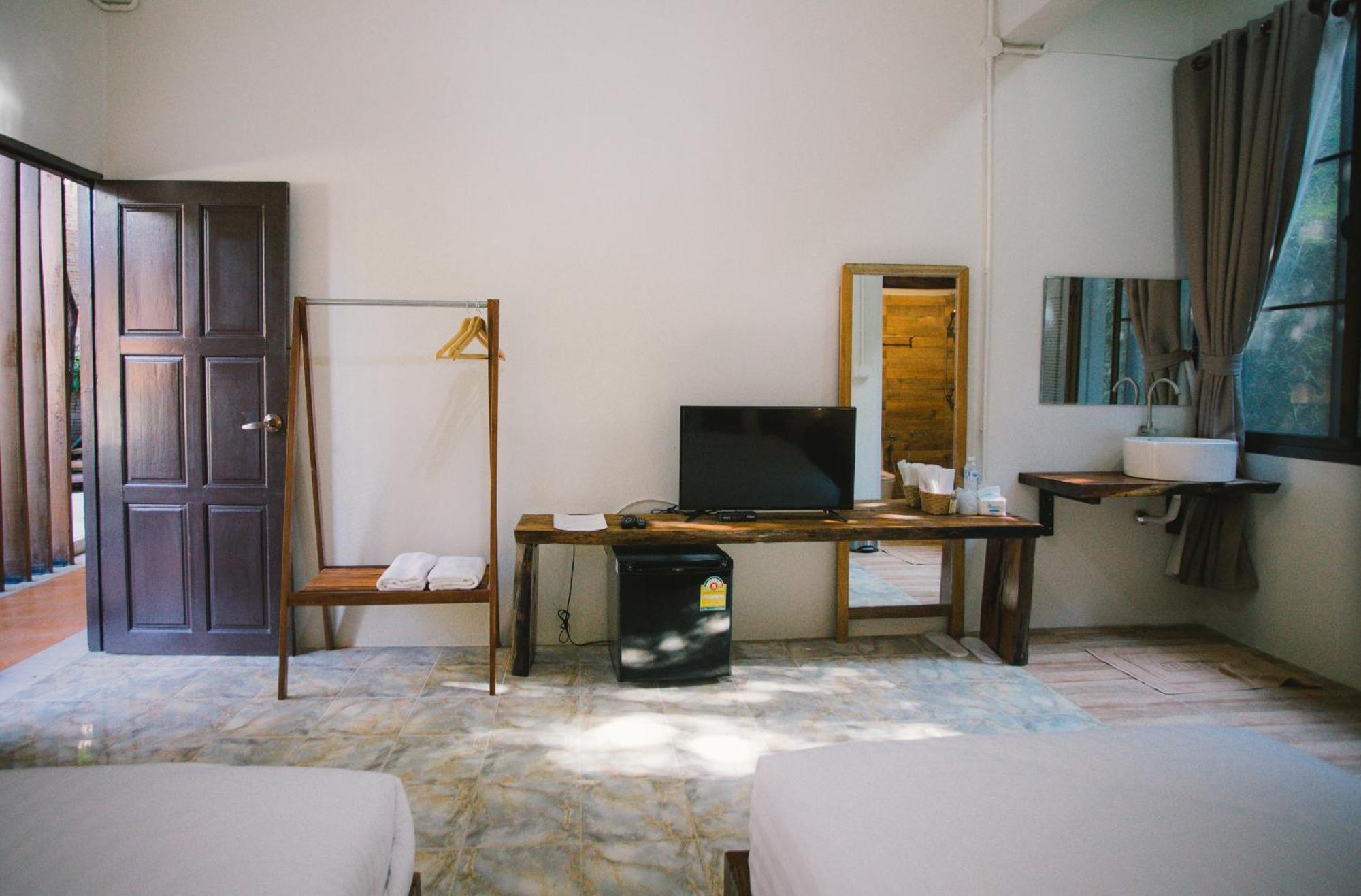 Yayo Coffee And Bed Apartment Чианг Рай Екстериор снимка